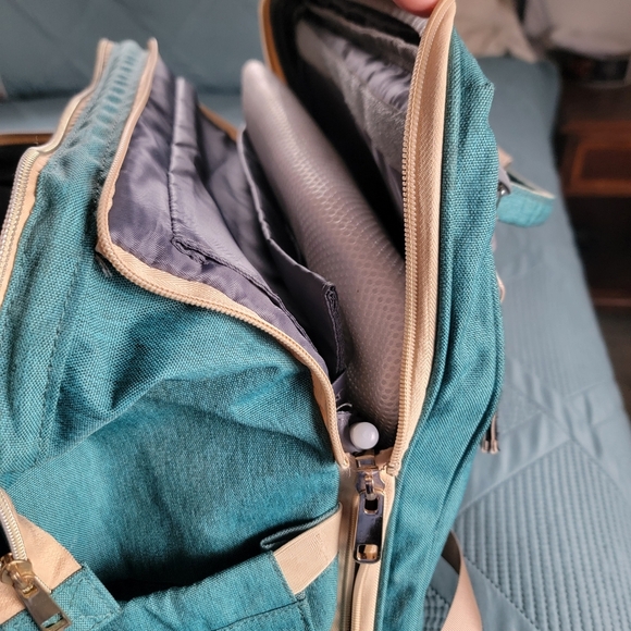 Green Diaper Bag with Bed - Picture 8 of 12